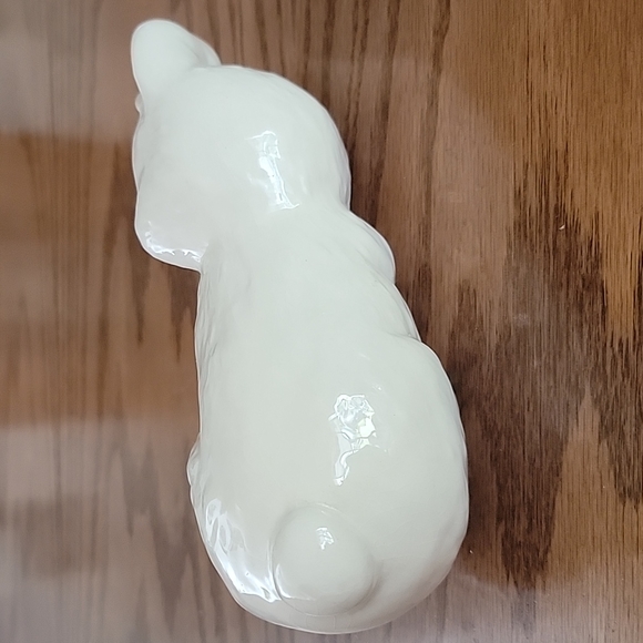 🍃 Bunny resting - Picture 2 of 4